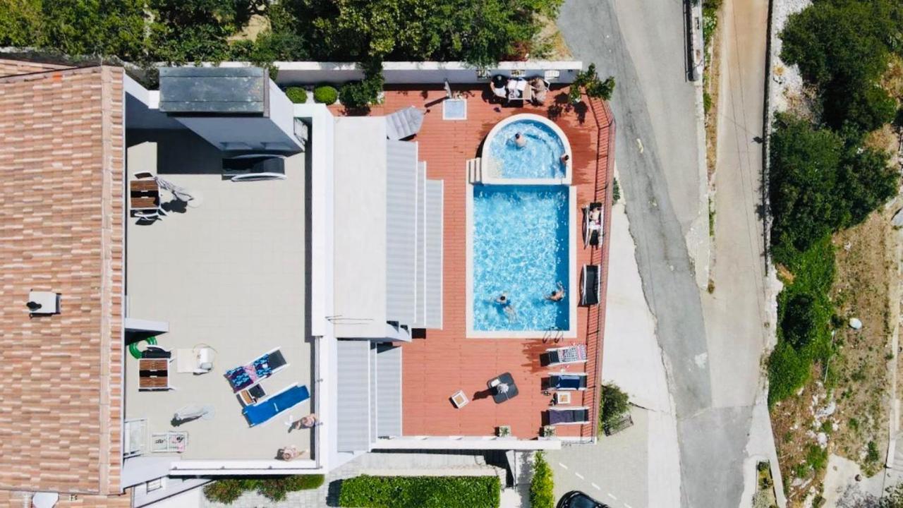 Apartments Villa Manda โนวีวีโนดอลสกี ภายนอก รูปภาพ