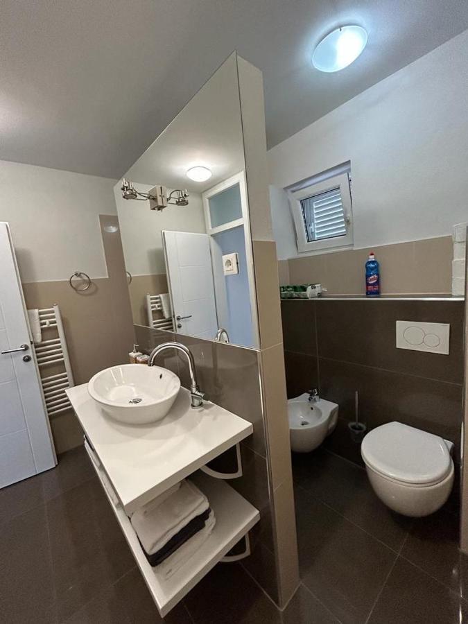 Apartments Villa Manda โนวีวีโนดอลสกี ภายนอก รูปภาพ