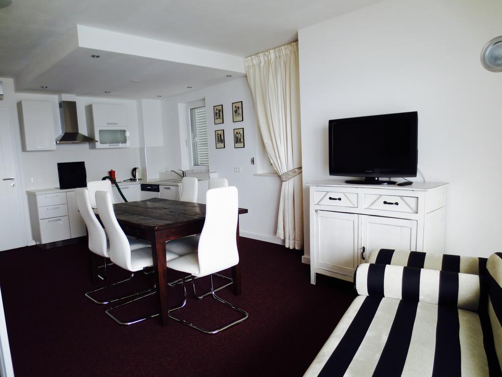 Apartments Villa Manda โนวีวีโนดอลสกี ภายนอก รูปภาพ